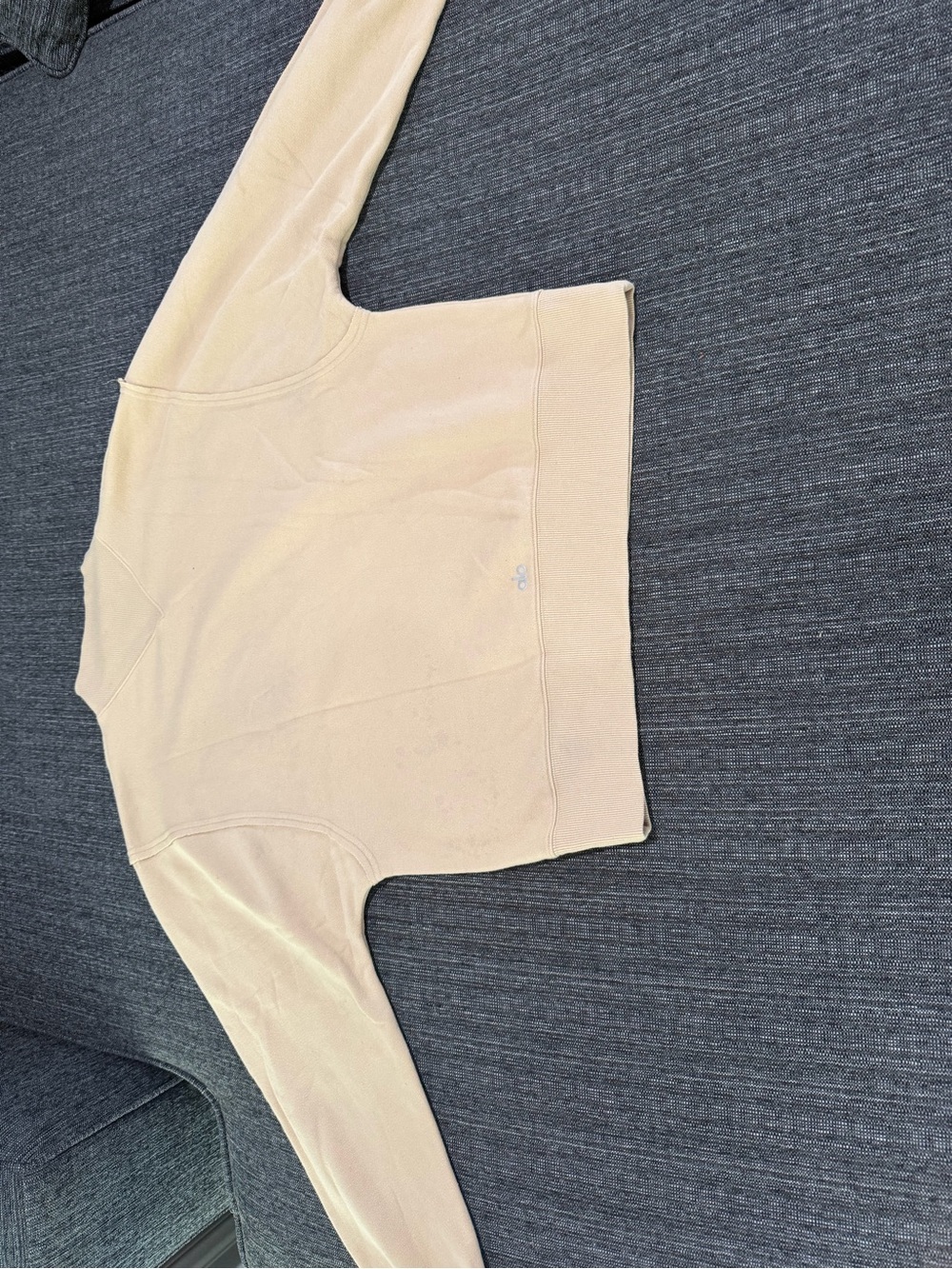 ALO Yoga Cream Cropped Sweatshirt